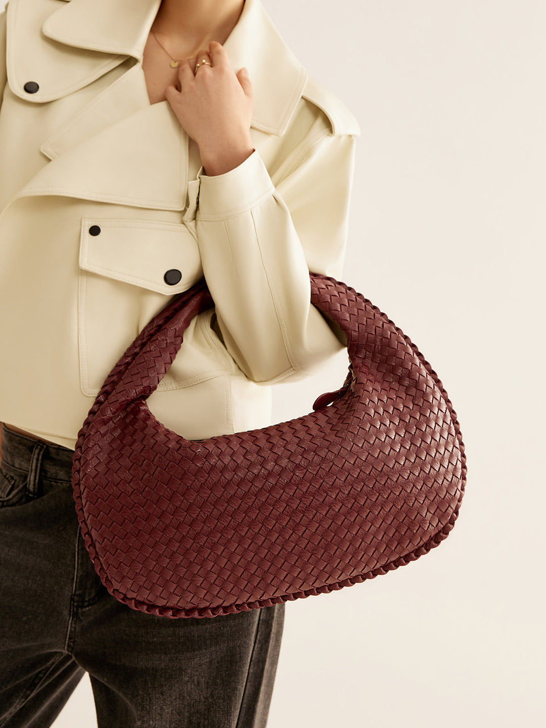 Sac à main zippé tissé rond
