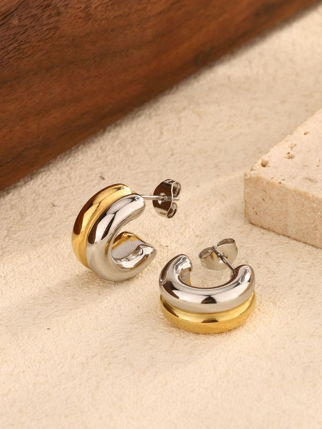 Boucles d'oreilles anneau C bicolores