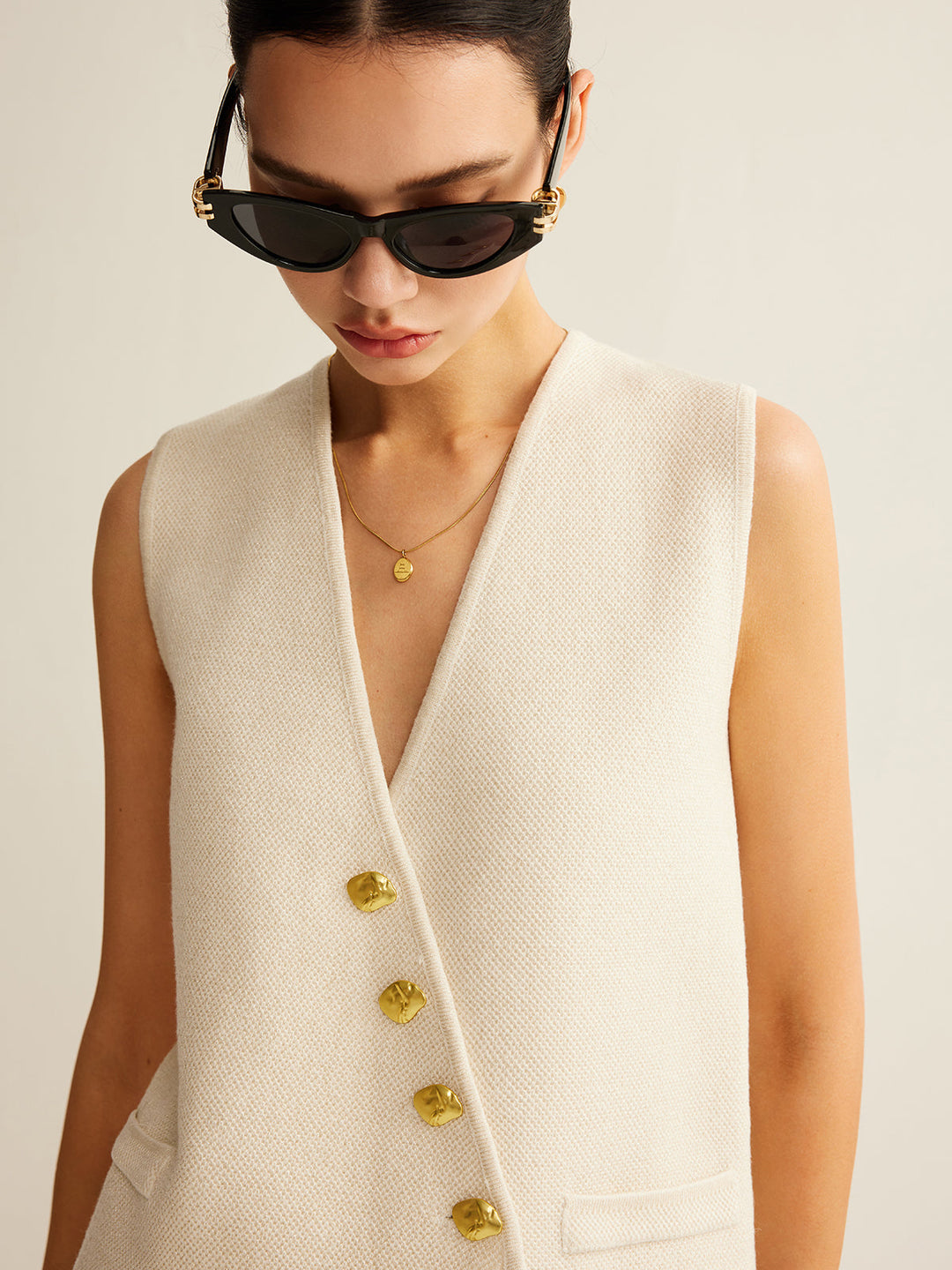 Gilet Pull Boutonnière Asymétrique