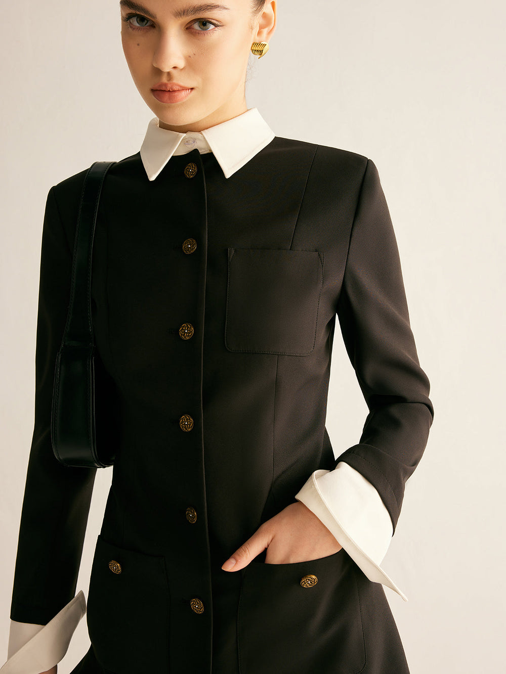 Robe Blazer Ajustée avec Col à Revers