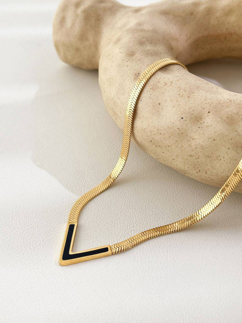 Collier Victoria