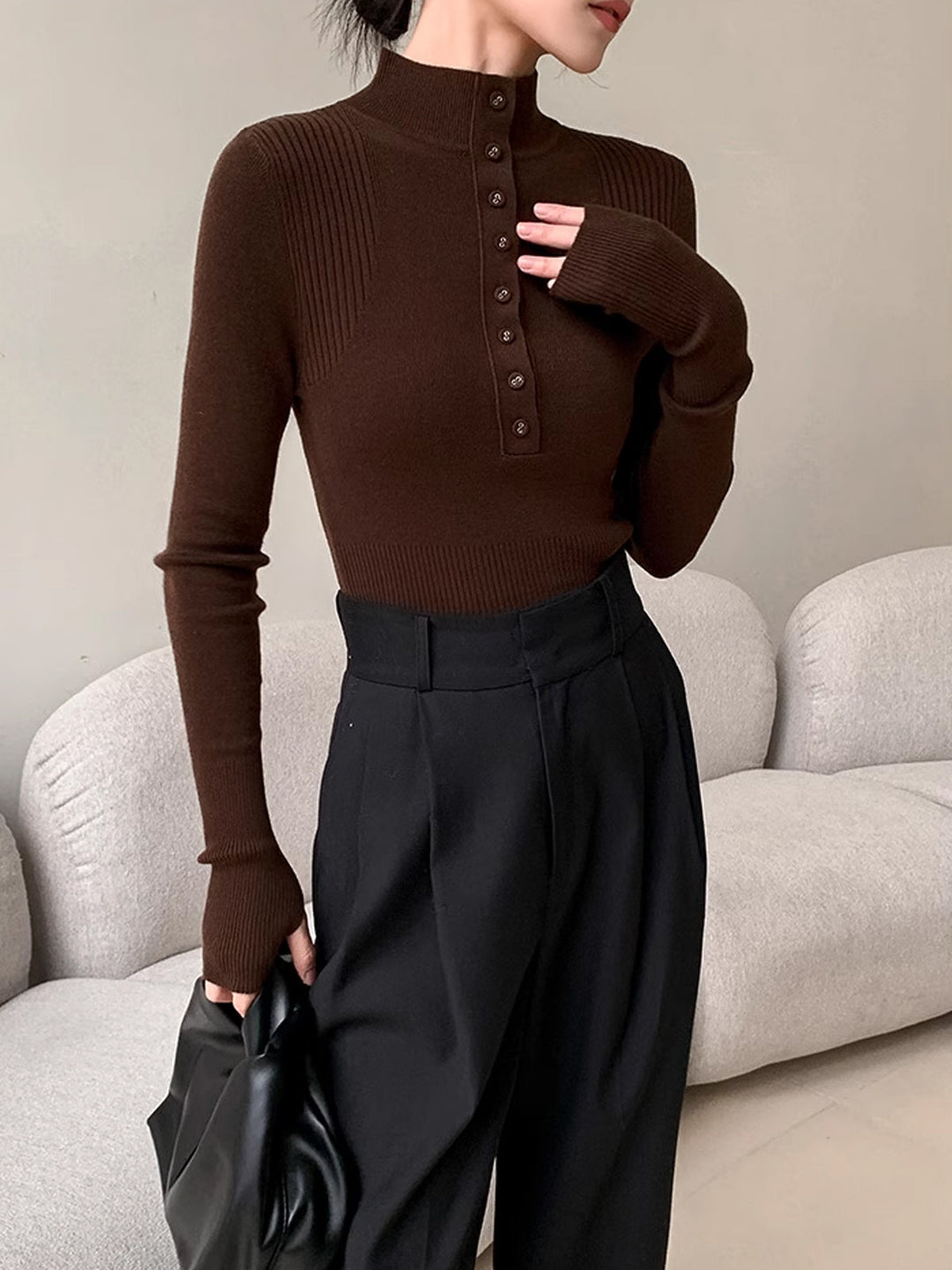 Pull ajusté à col roulé