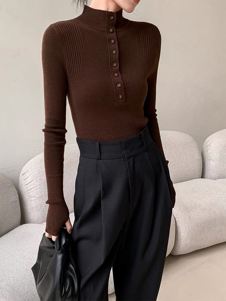 Pull ajusté à col roulé