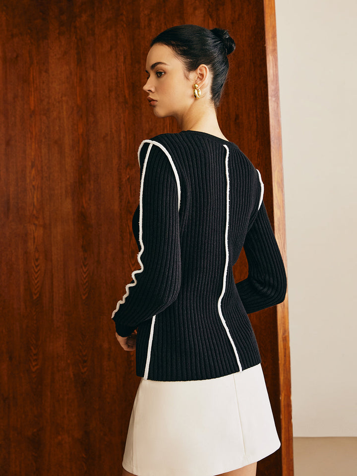 Haut en tricot ajusté à passepoil contrasté