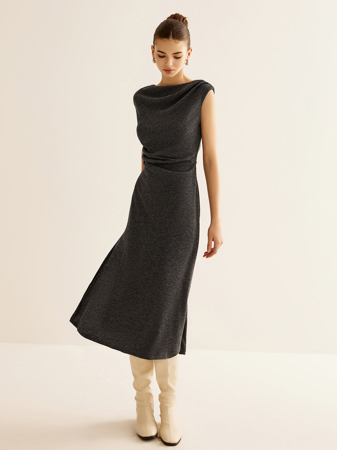 Robe Mi-longue Ajustée Plissée Sans Manches En Côte