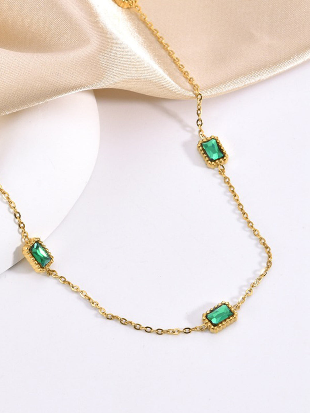 Collier Zircon Vert Carré
