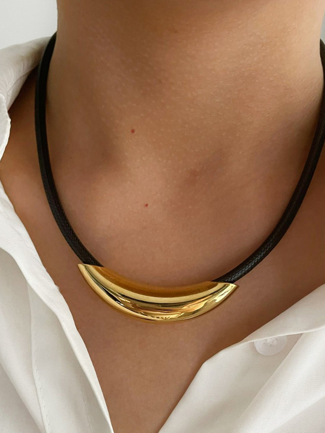 Choker Corde Tube Doré