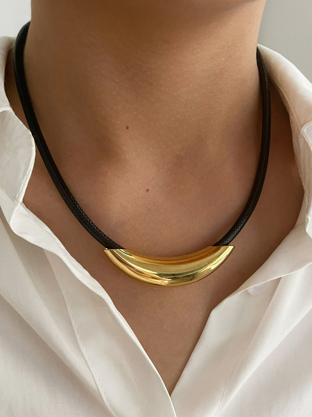 Choker Corde Tube Doré