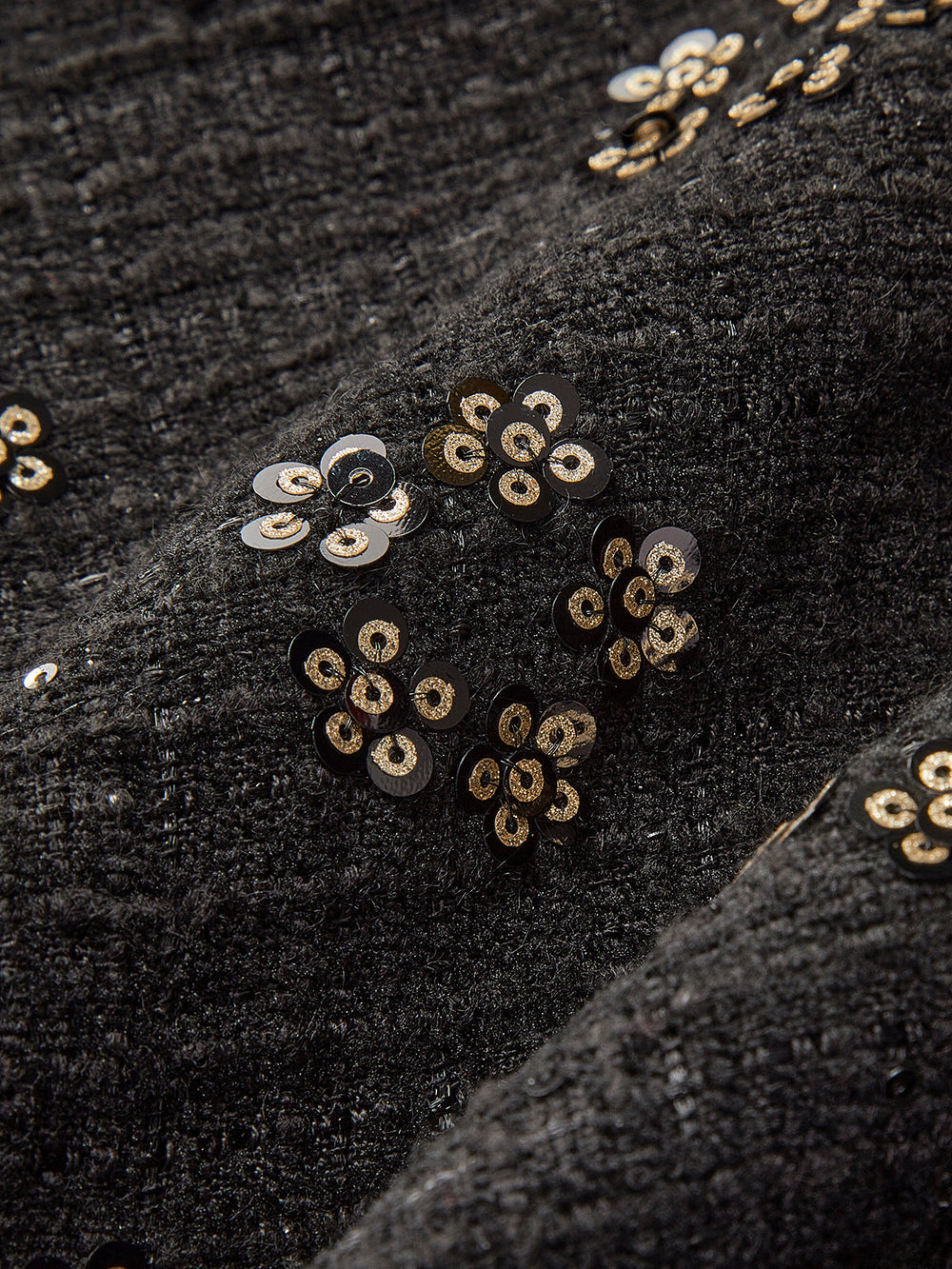 Jupe en tweed à sequins floraux