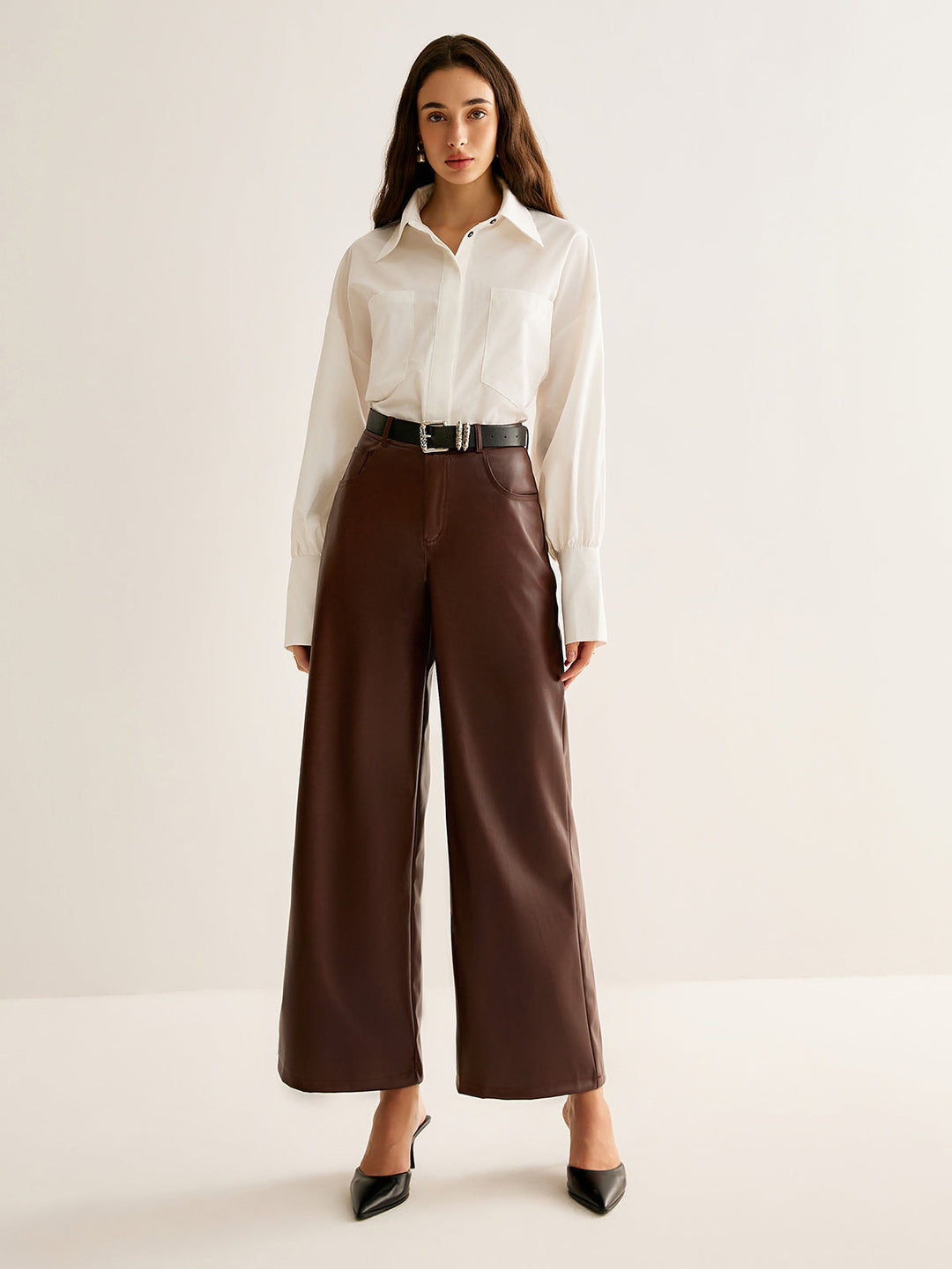 Pantalons Droits Ceinturés en Similicuir