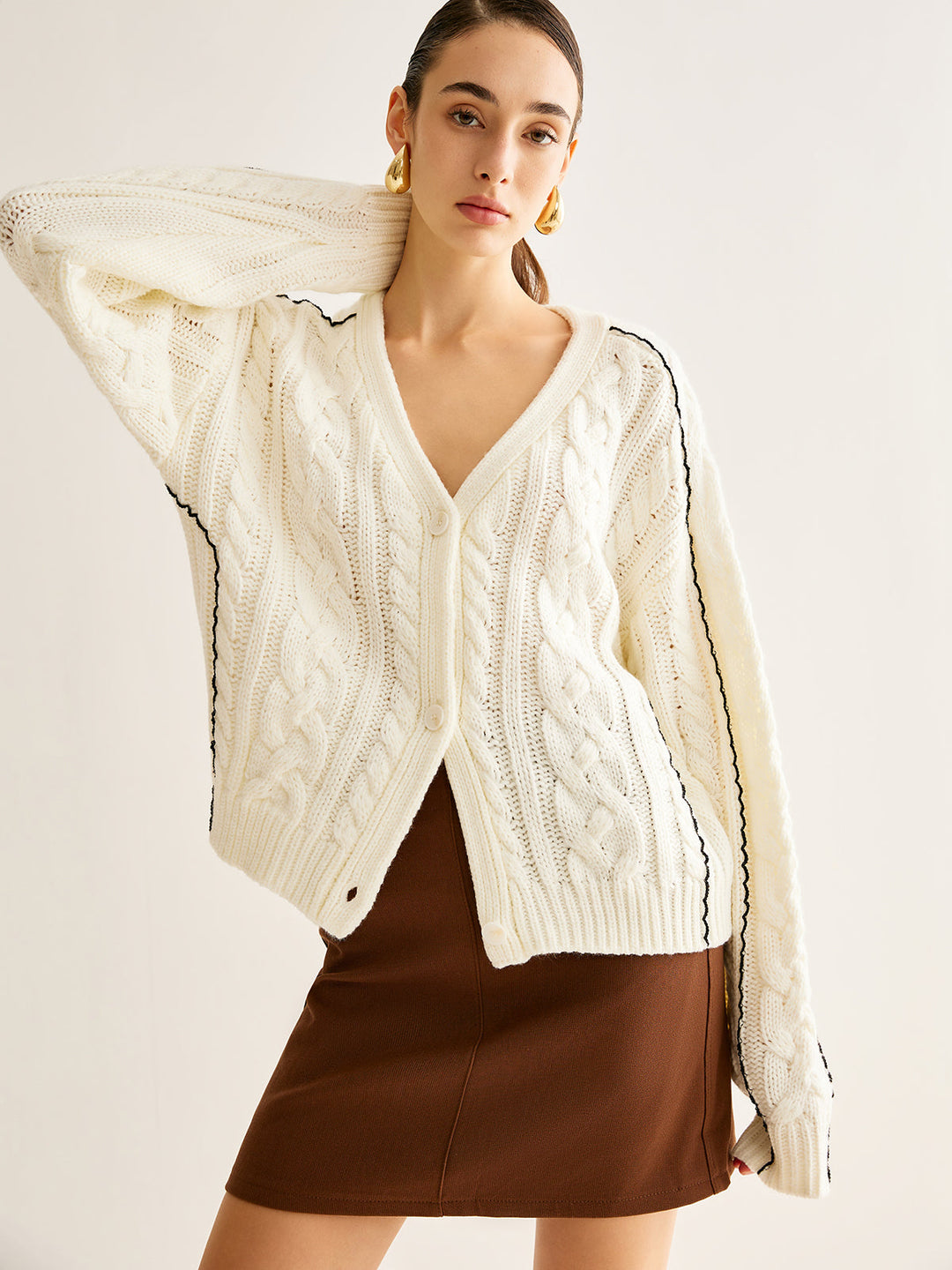 Cardigan boutonné à passepoil contrastant