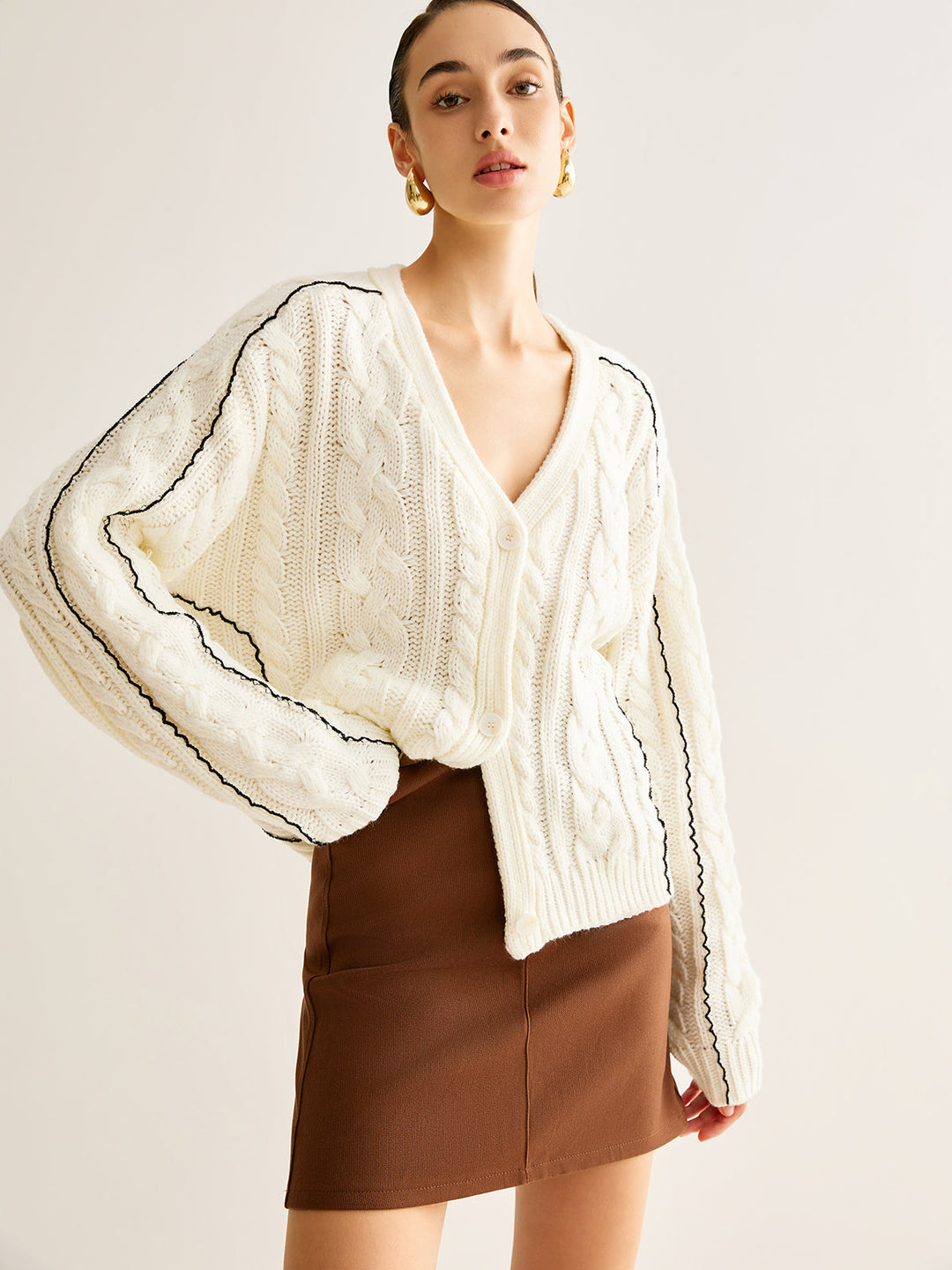 Cardigan boutonné à passepoil contrastant