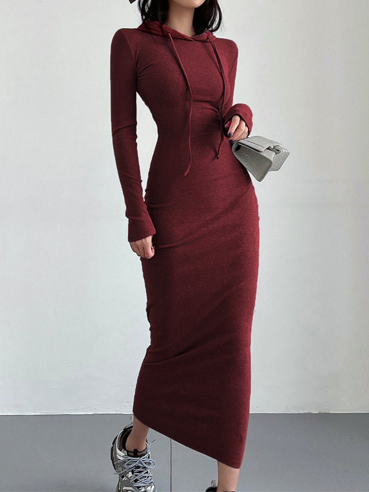 Robe à capuche avec cordon de serrage et épaules tombantes