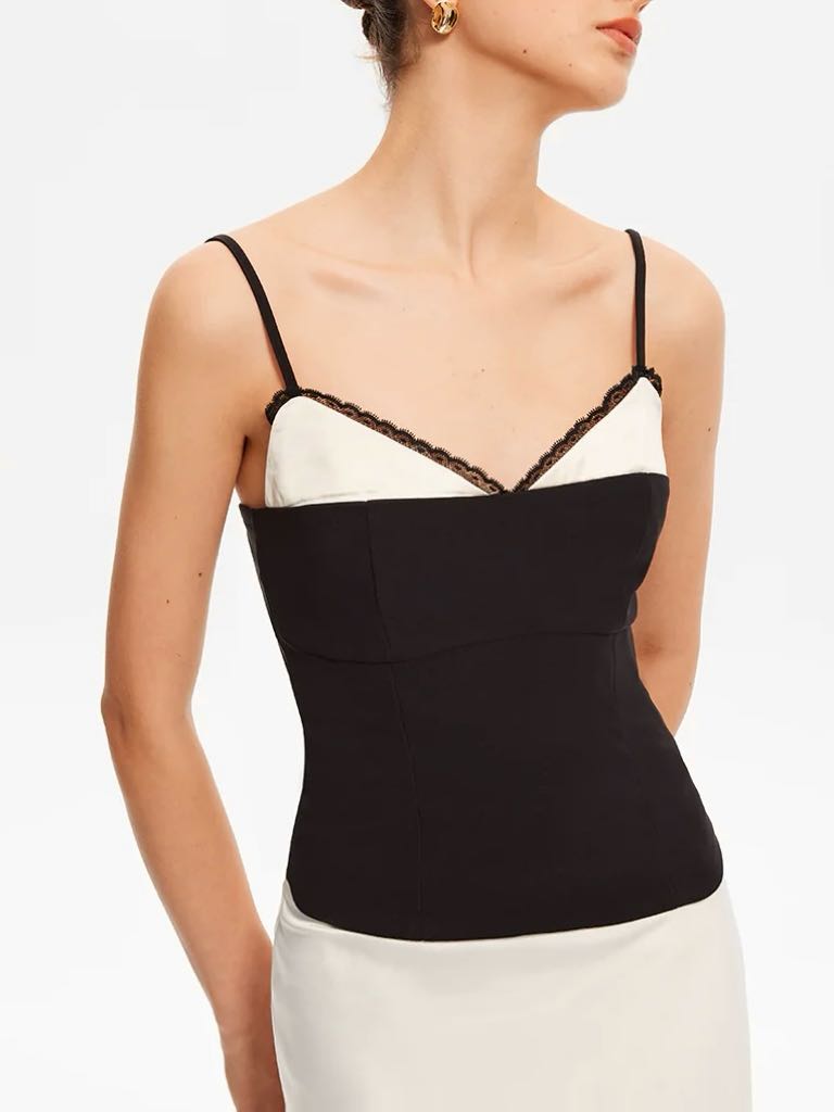 Top Cami en Dentelle à Bordure Contrastante