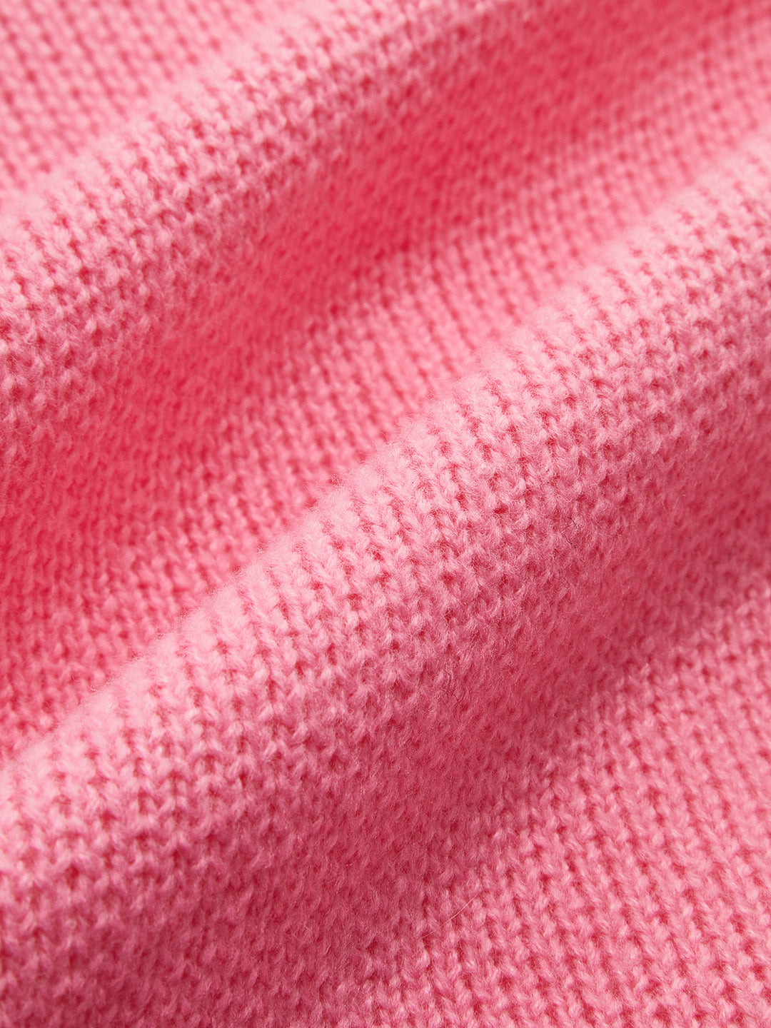 Vêtement d'extérieur en tricot à col ras du cou et boutons dorés