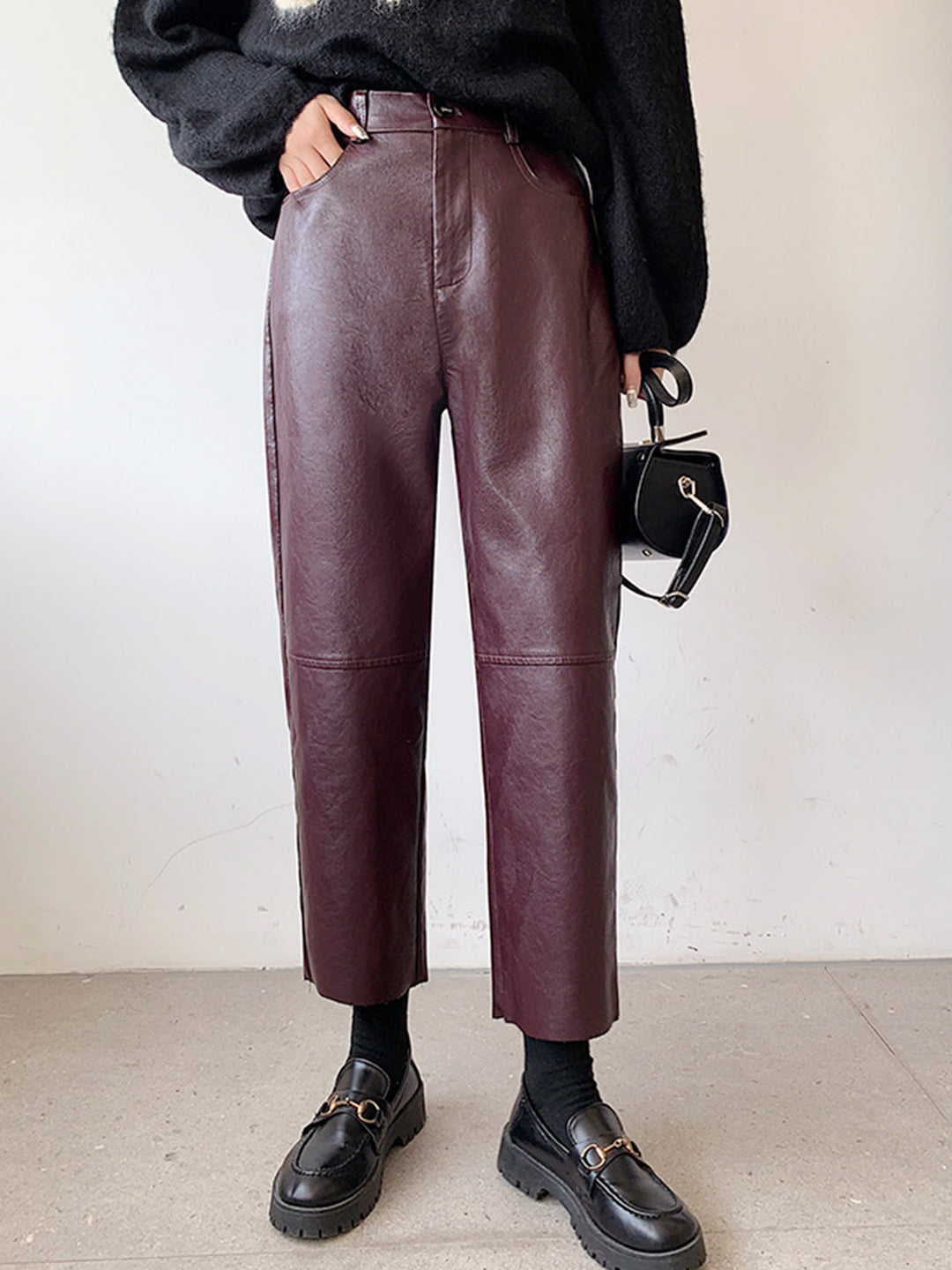 Pantalons Courts en Similicuir