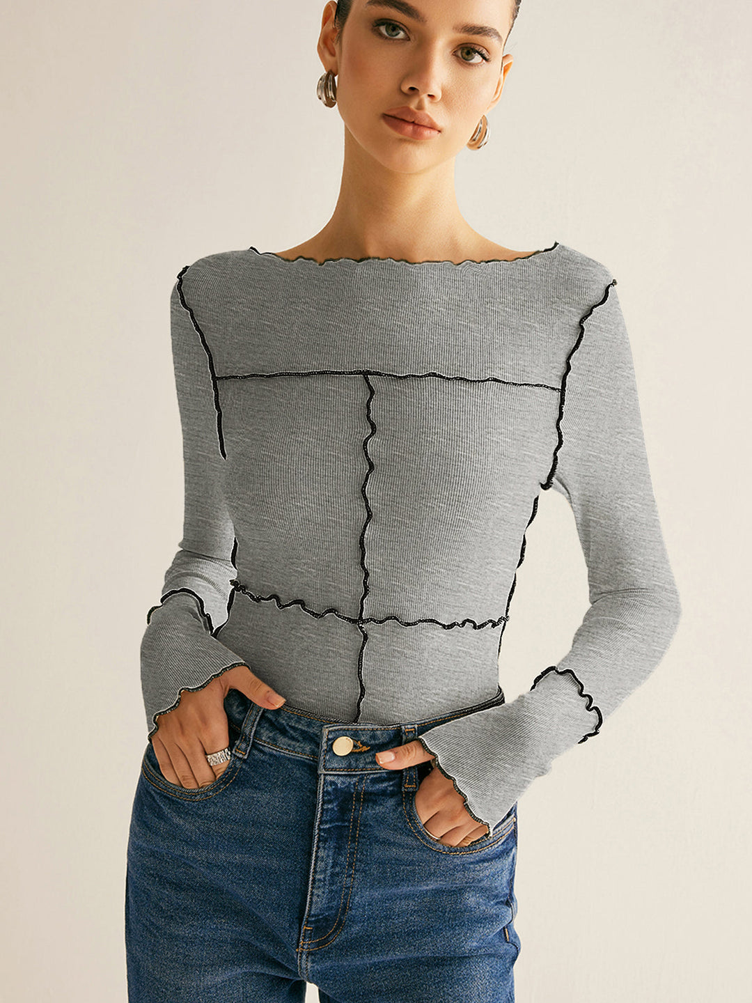 T-shirt ajusté à manches longues avec bordure volantée