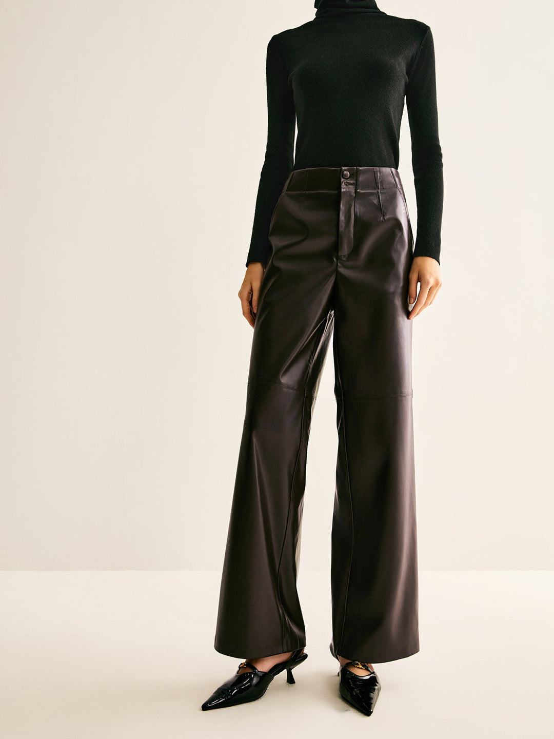 Pantalon en similicuir taille mi-haute