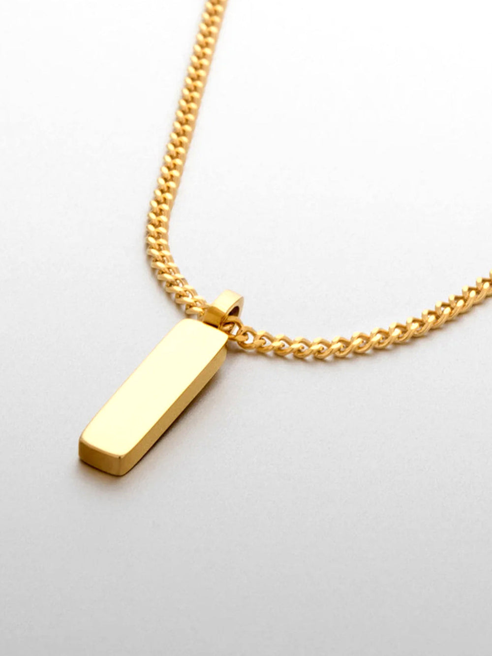 Collier pendentif à rayures dorées