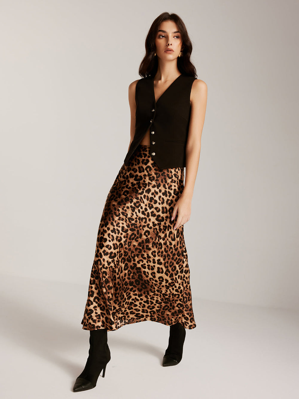 Ensemble Jupe avec Fermeture Éclair Léopard et Gilet à Boutons Métalliques