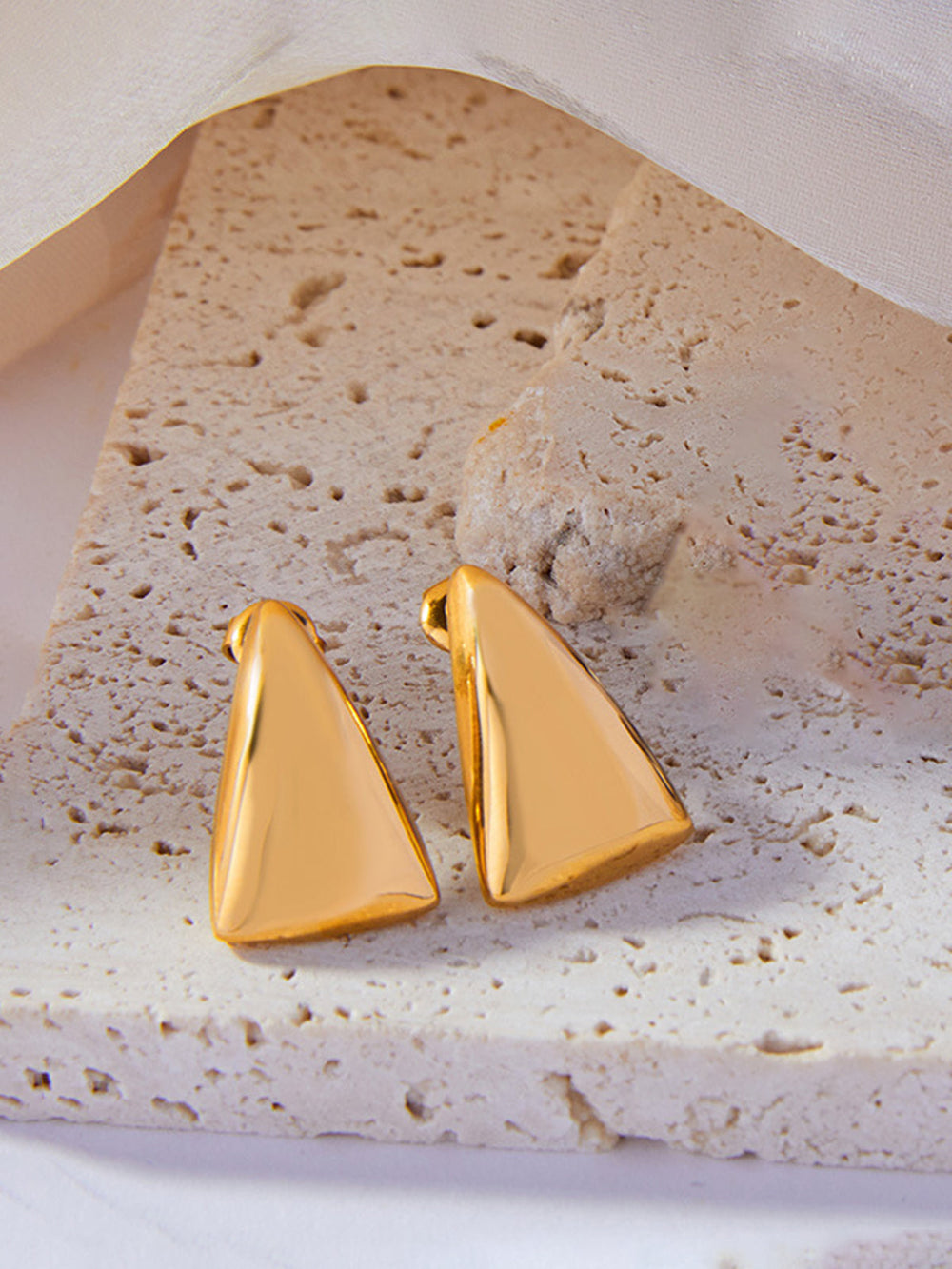 Boucles d'oreilles pendantes triangle