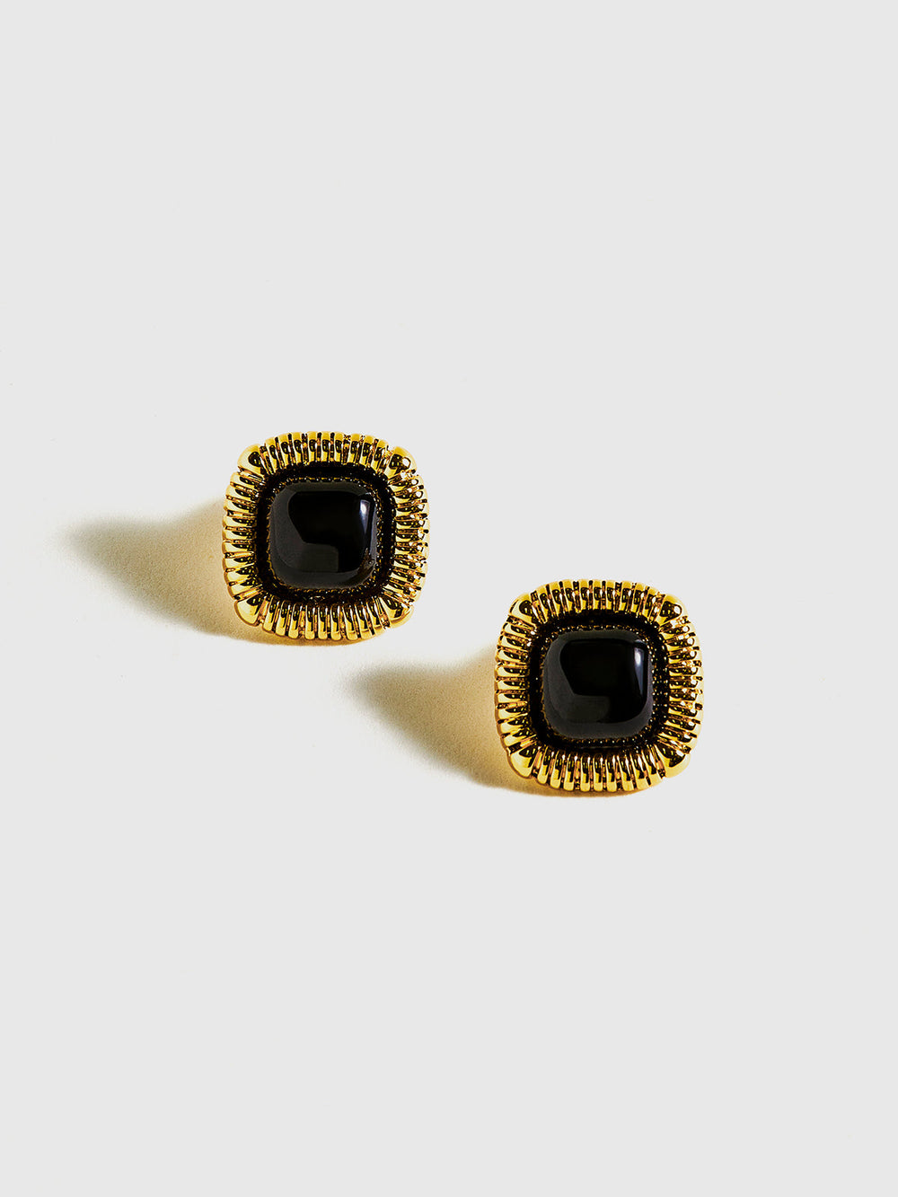 Boucles d'oreilles à fil ressort avec bordure