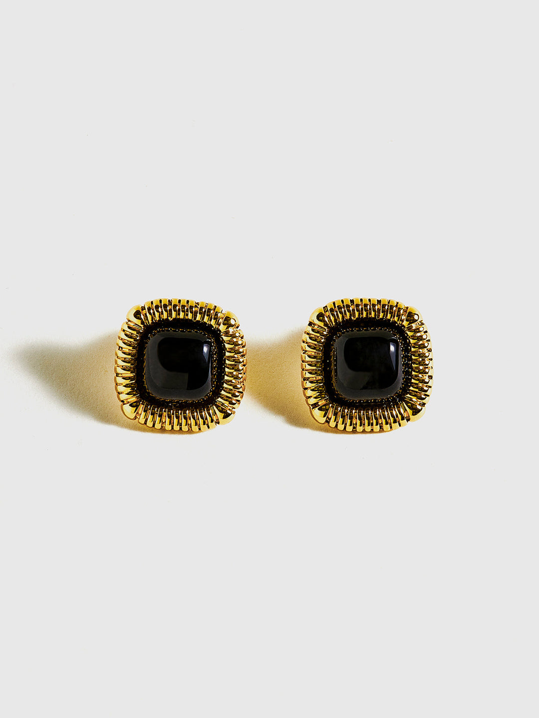 Boucles d'oreilles à fil ressort avec bordure