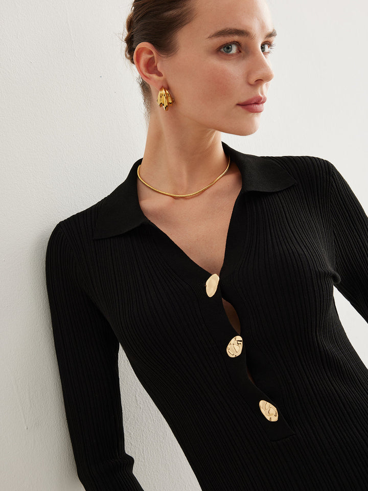 Robe Longue Pull à Manches Évasées et Boutons Métalliques