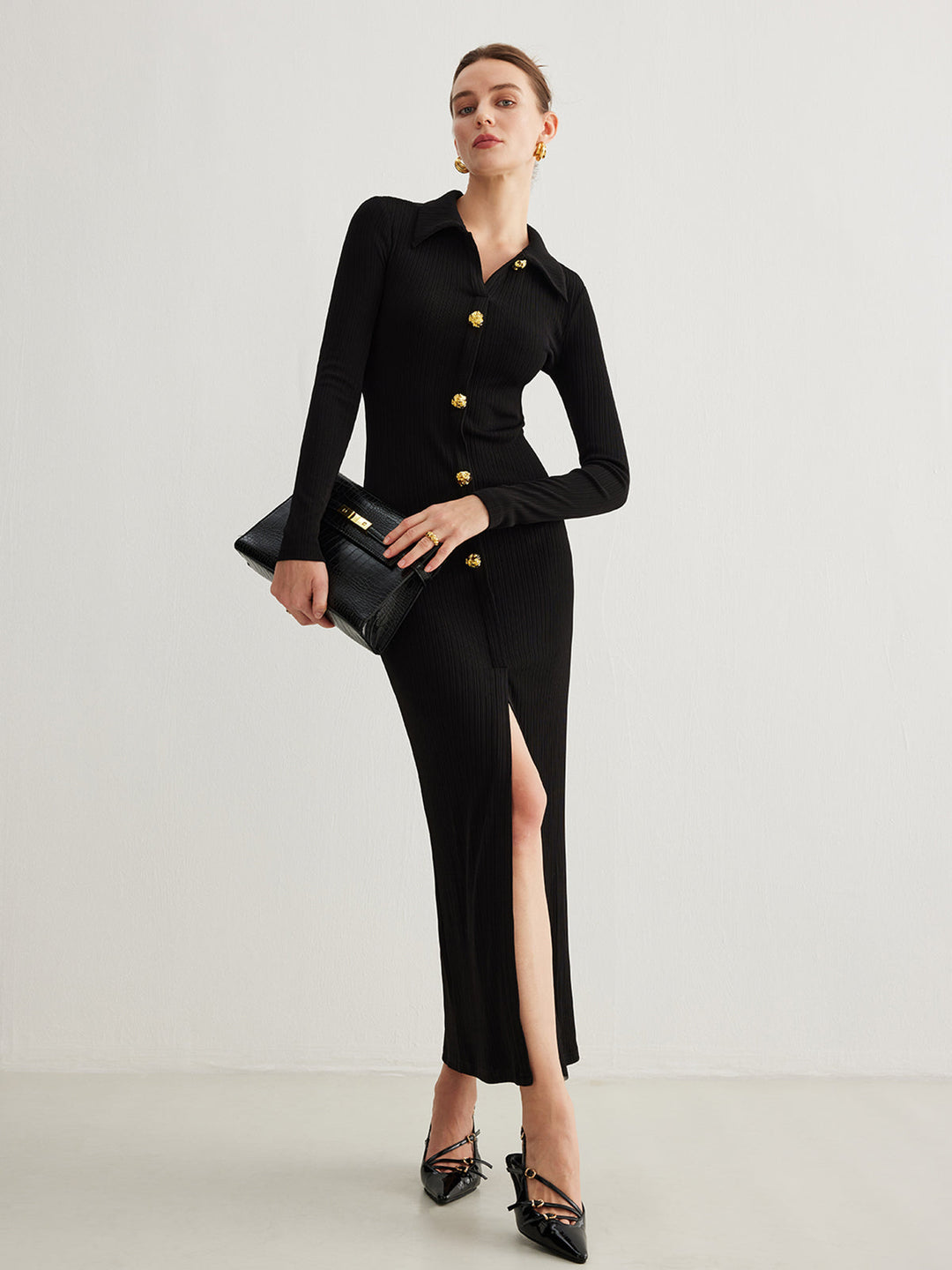Robe à Manches Longues avec Revers fendus et Boutons en Métal