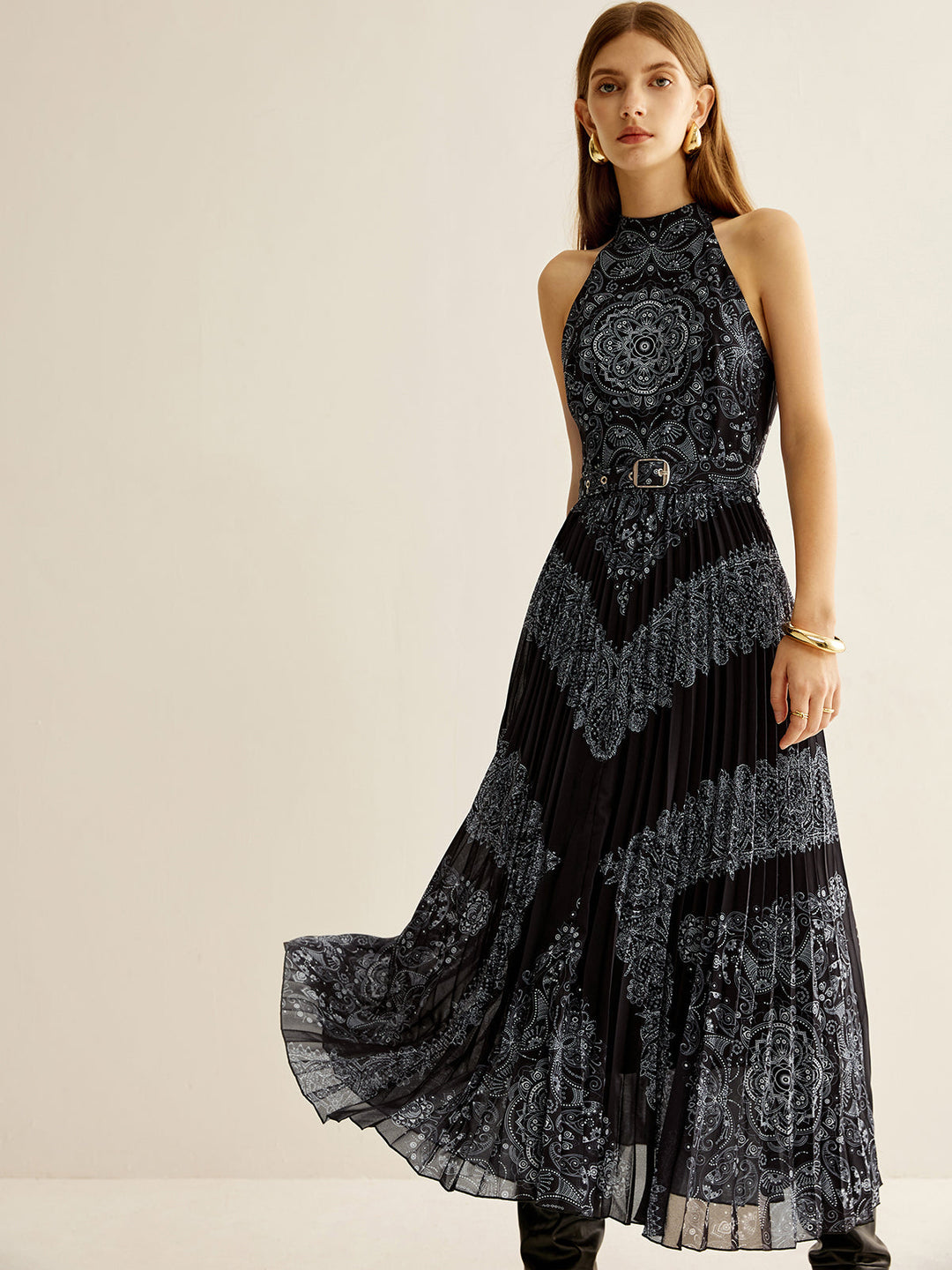 Robe Longue Sans Manches Plissée Bohème avec Ceinture