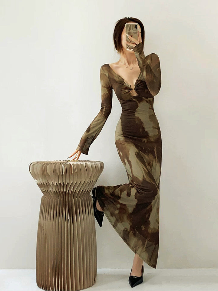 Robe Longue Semi-Transparente avec Anneau en U Ombré Ajustée