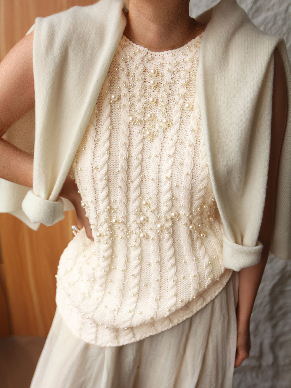 Gilet en tricot avec perles et strass