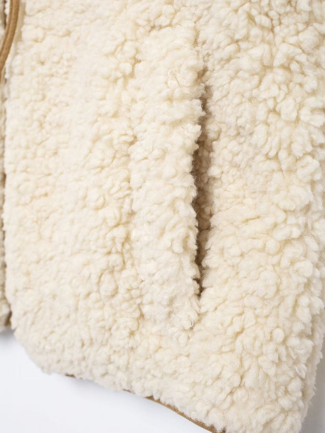 Gilet en polaire à lacets