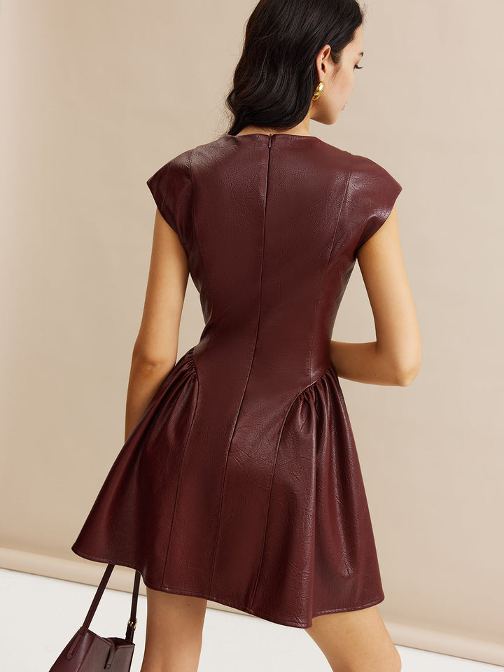 Robe à volants en similicuir