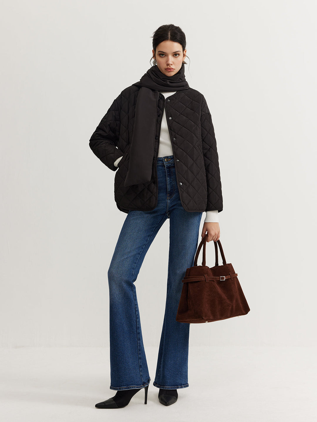 Manteau d'hiver matelassé uni avec écharpe assortie