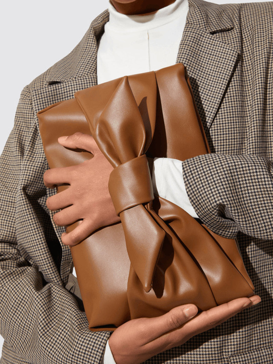 Sac Clutch "Bow Tofu"