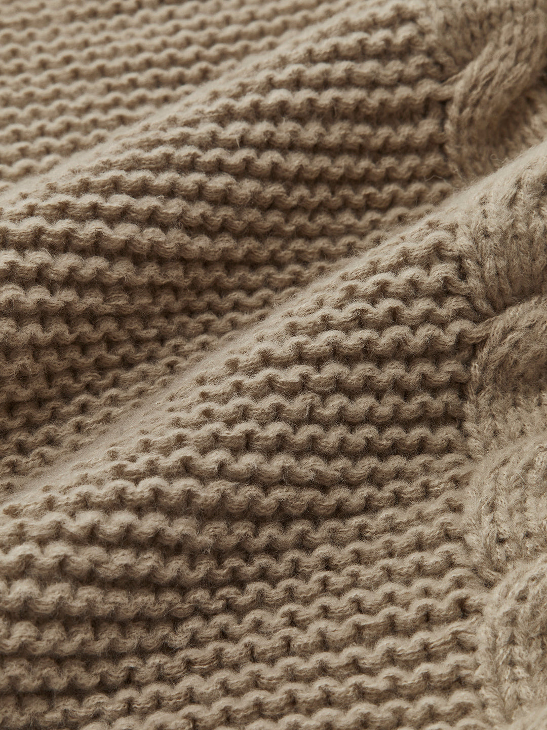 Pull en maille torsadée à col rond pour femme