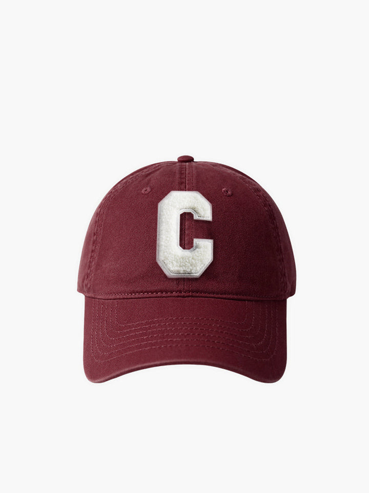 Casquette en coton souple avec lettre C