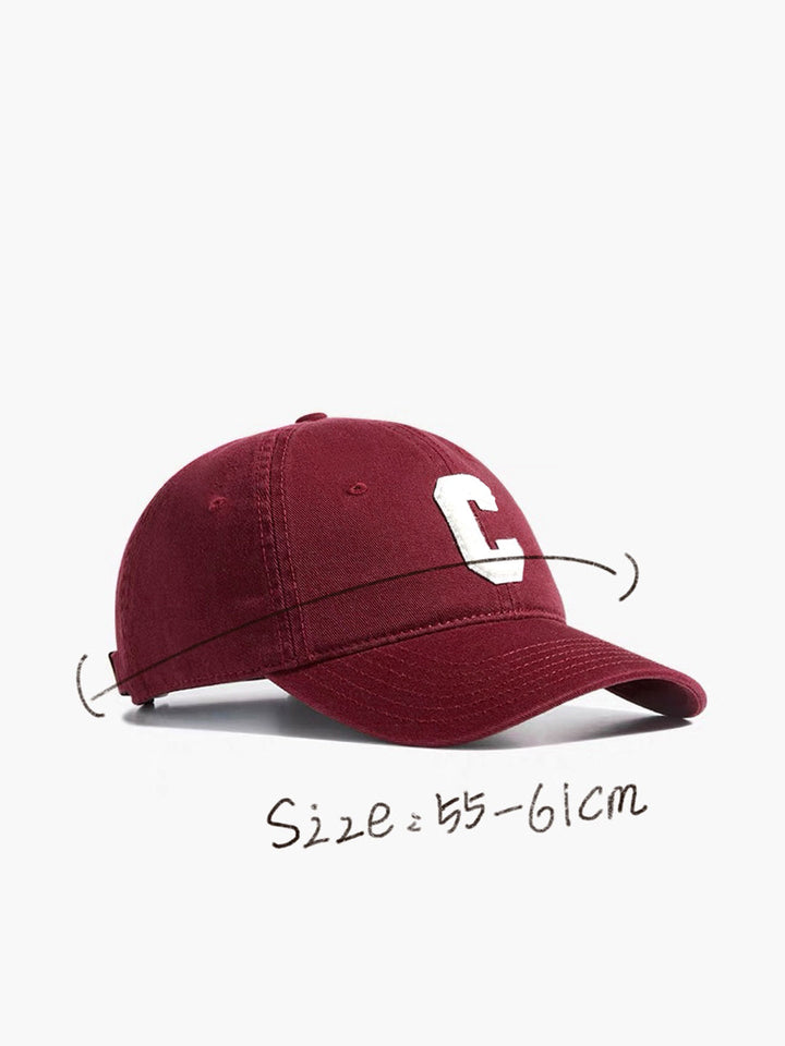 Casquette en coton souple avec lettre C