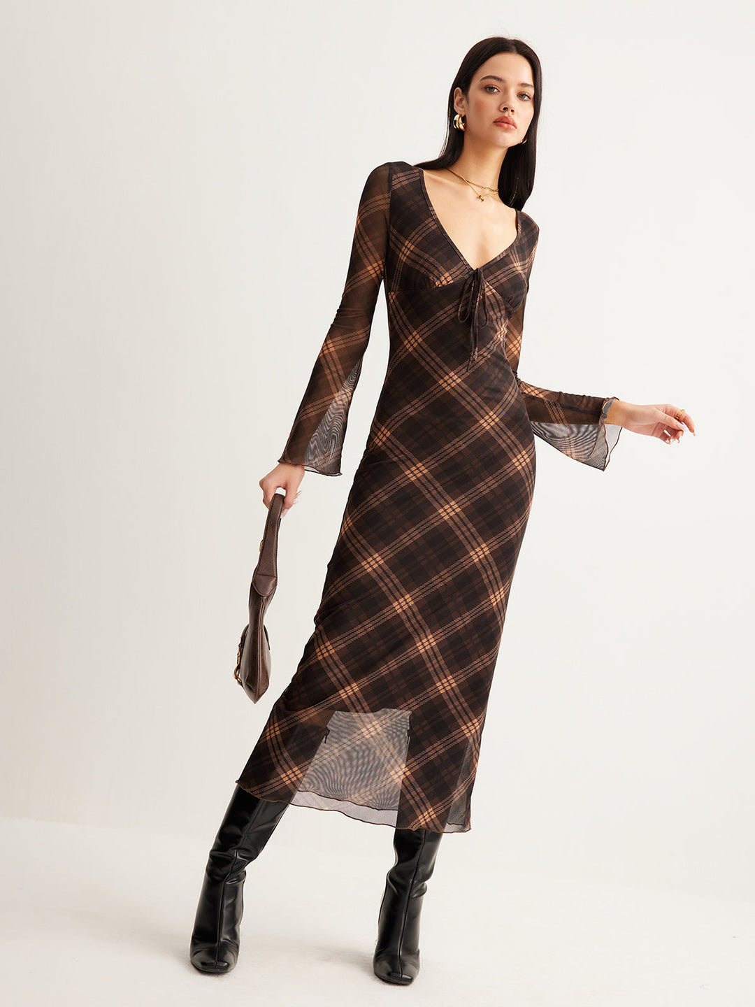Robe en maille à manches cloche semi-transparente à carreaux
