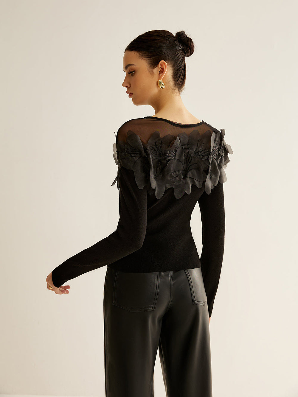 Blouse Ajustée Fleurie Semi-Transparente