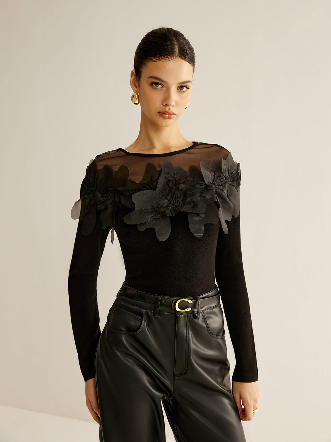 Blouse Ajustée Fleurie Semi-Transparente