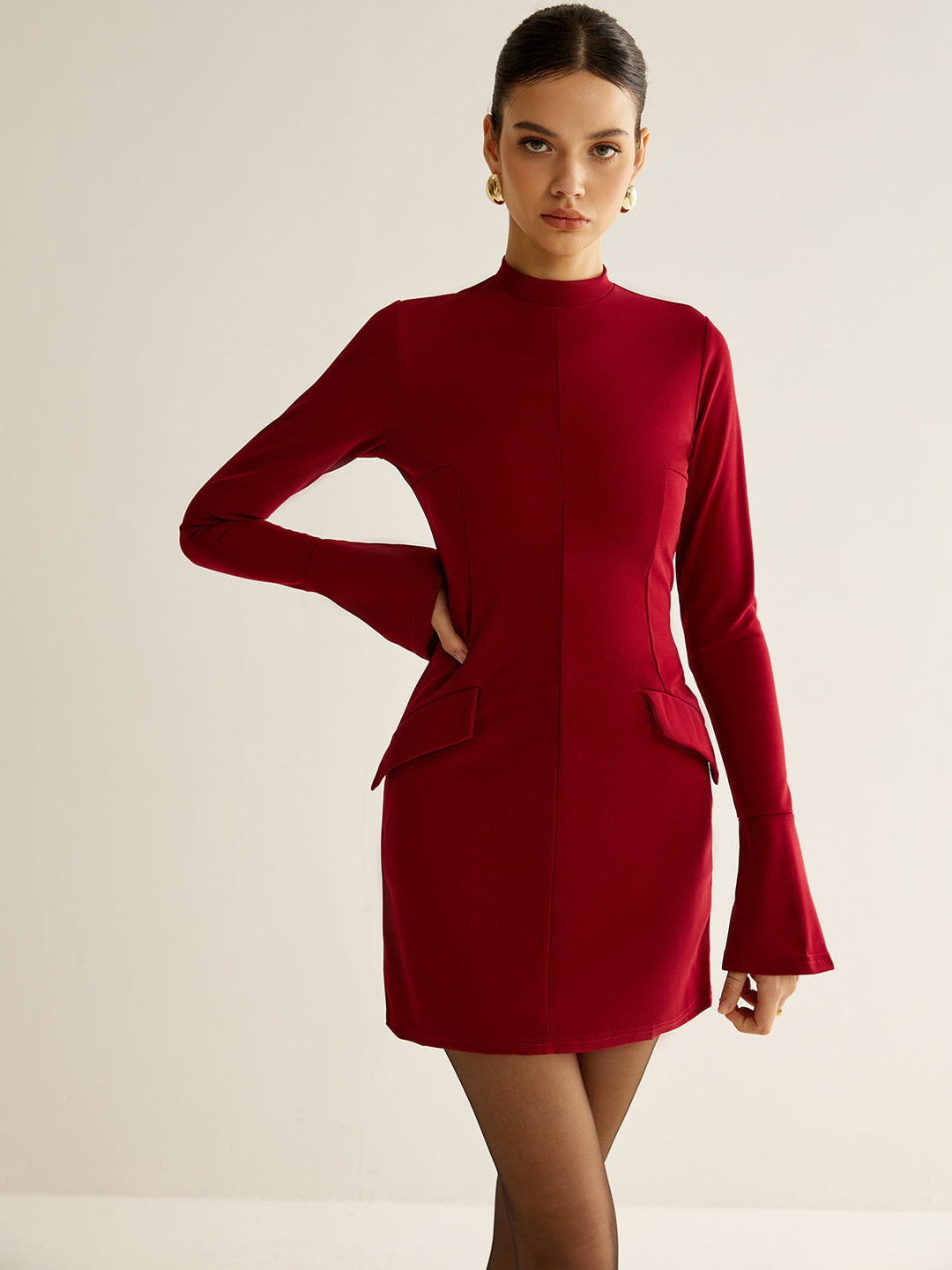Robe Courte à Passepoil Uni