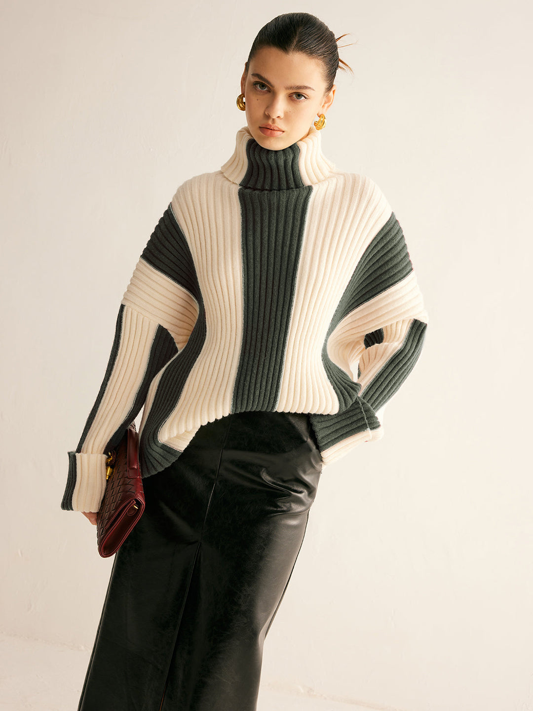 Pull en maille à col roulé couleur bloc côtelée