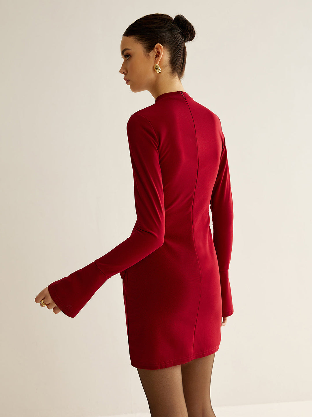 Robe Courte à Passepoil Uni