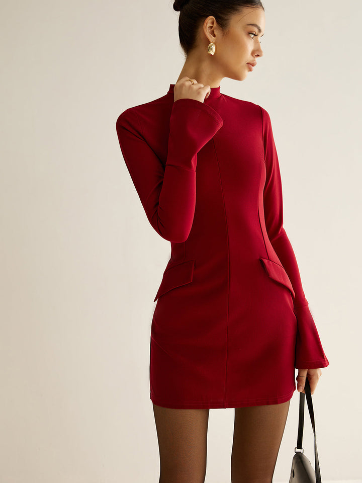 Robe Courte à Passepoil Uni