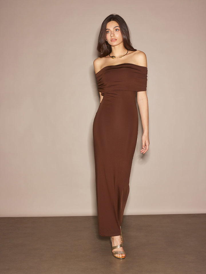 Robe Longue Ajustée à épaules dénudées et Ruchée