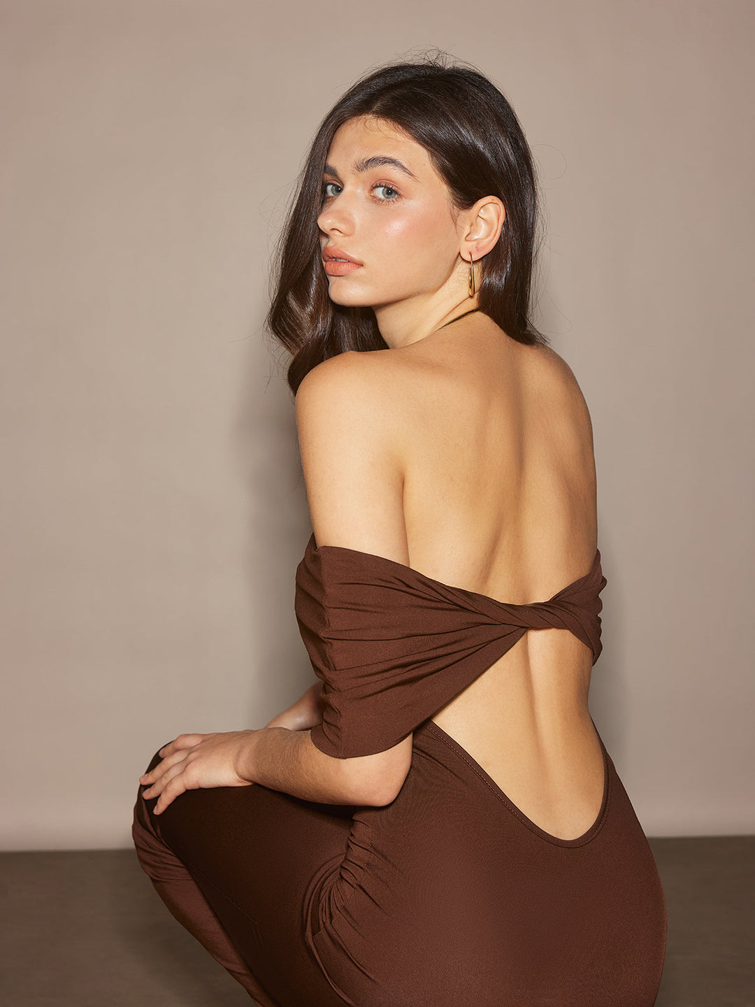 Robe Longue Ajustée à épaules dénudées et Ruchée