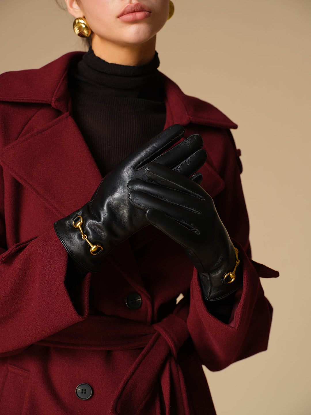 Gants en cuir d'agneau avec détails en métal et polaire