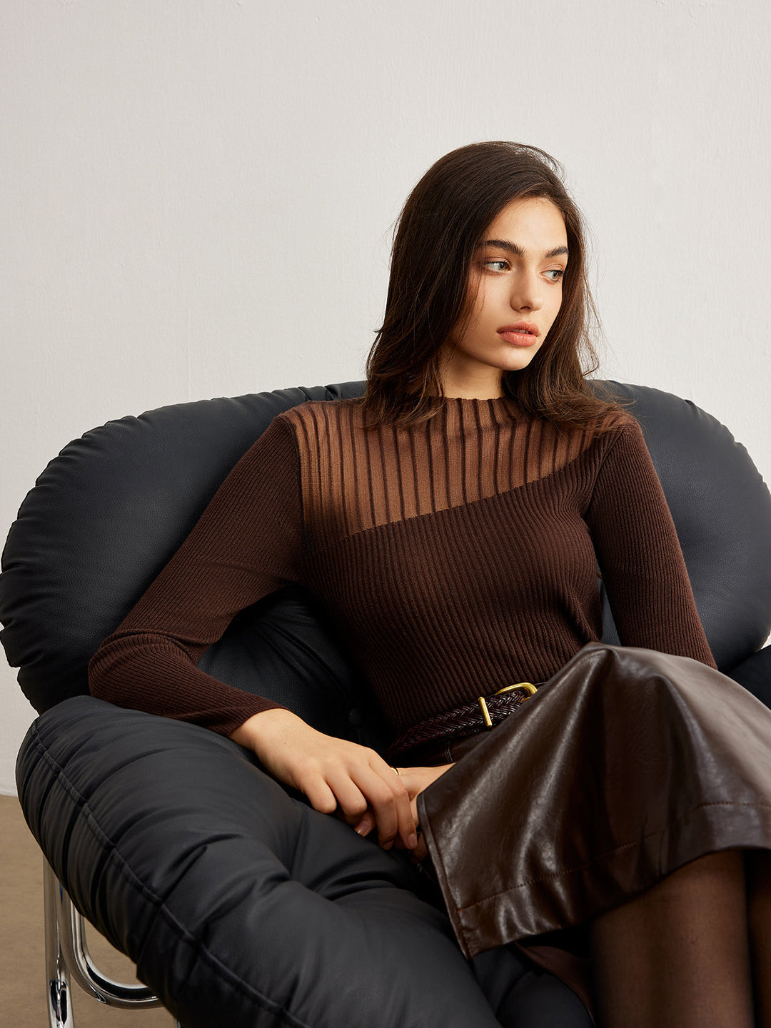 Pull ajusté en laine mélangée avec panneaux